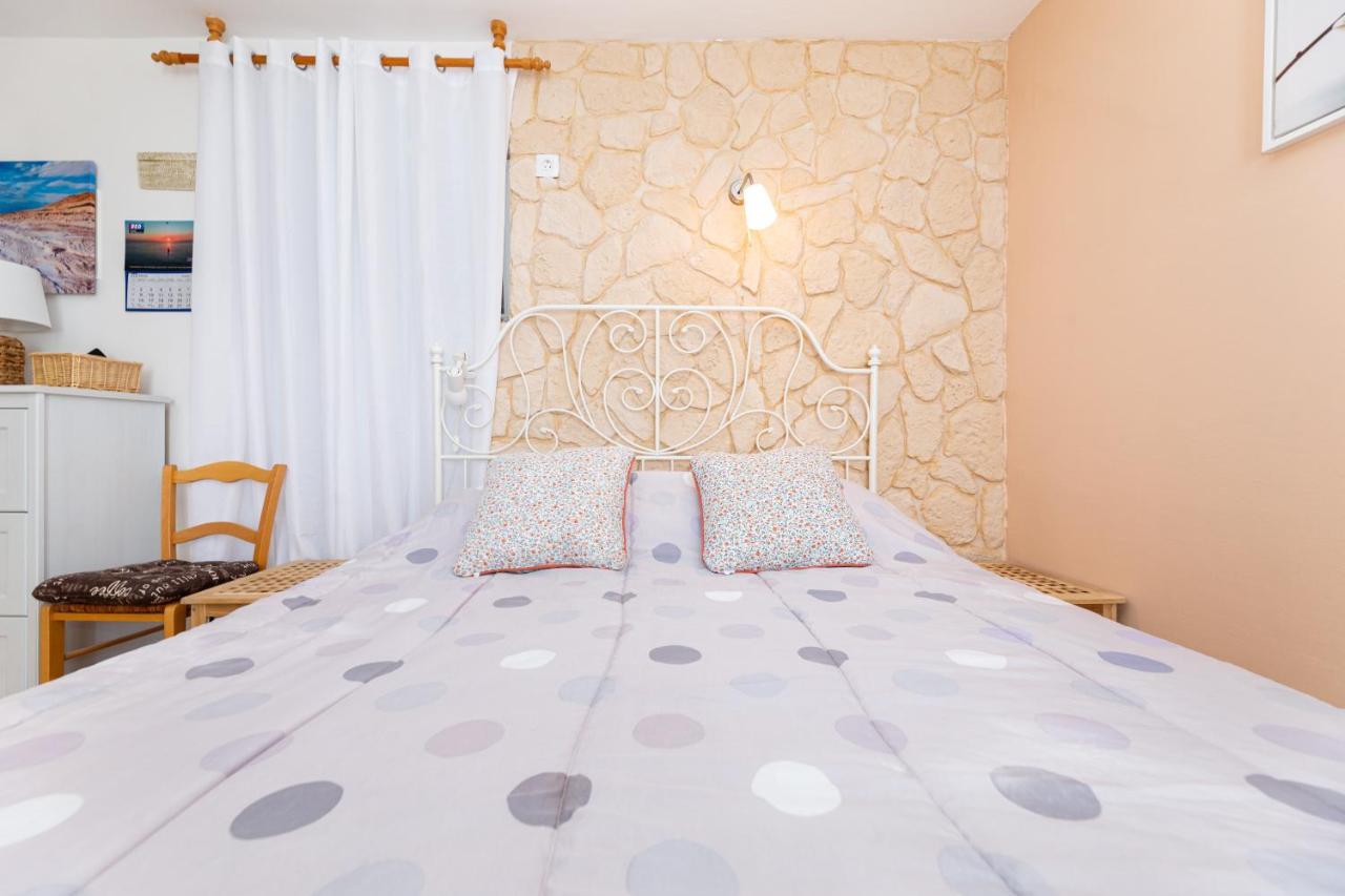 Apartments Riva Baška Buitenkant foto